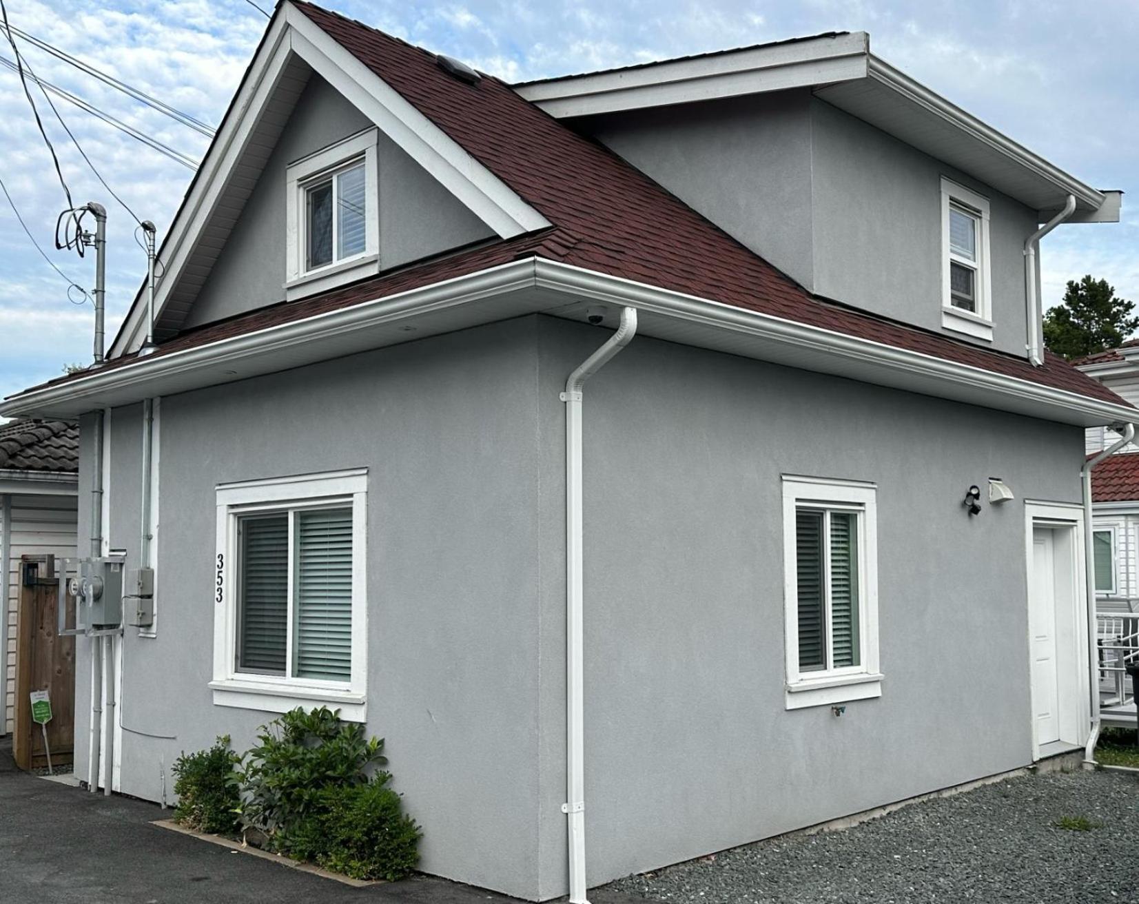 Bright And Cozy Modern Home In Vancouver - Central To Yvr-Downtown - Free Private Parking Extérieur photo