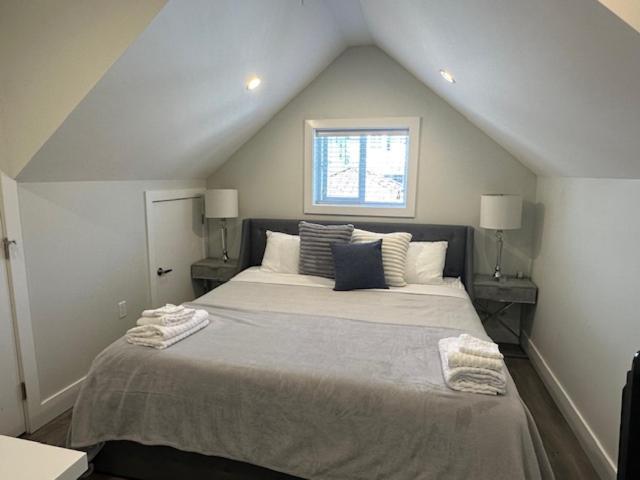 Bright And Cozy Modern Home In Vancouver - Central To Yvr-Downtown - Free Private Parking Extérieur photo